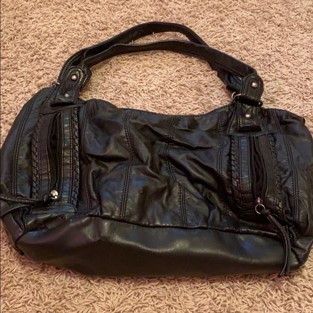 BLACK BUENO PURSE/BAG! 7 POCKETS